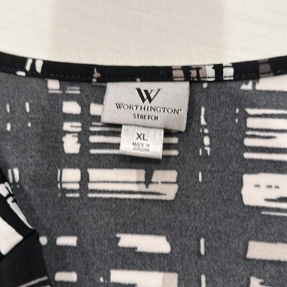 Worthington Blouse - Picture 5 of 6